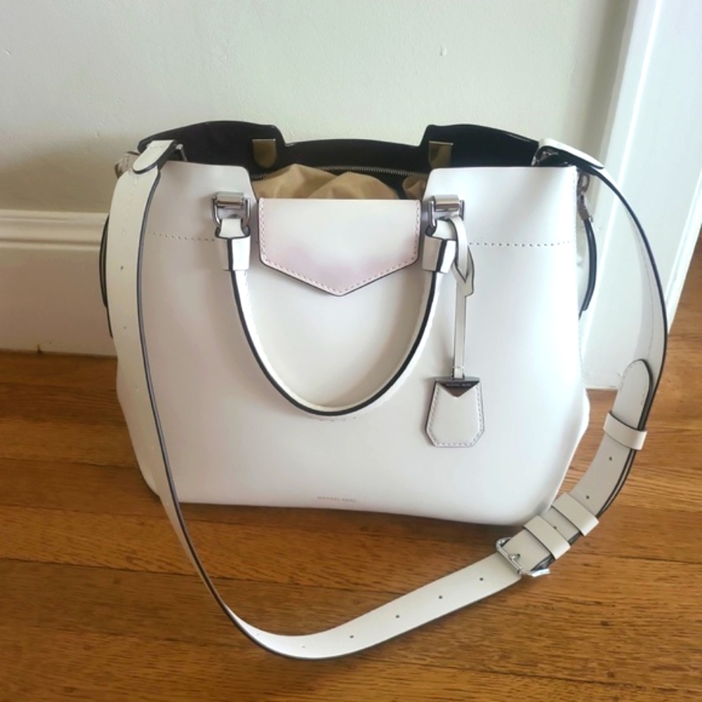 Convertible Michael Kors Bag - Picture 3 of 16